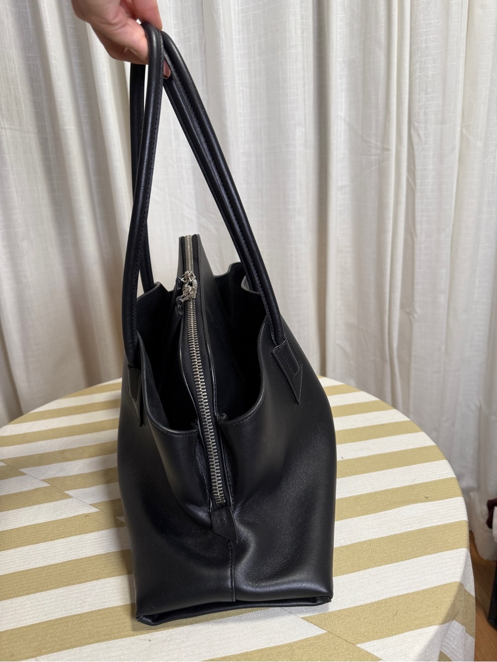 The Attico La Passeggiata Medium Top Handle Bag in black - Picture 5 of 10